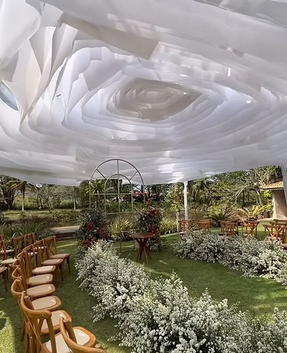 open land and outdoor venue at La Terre Patieaux